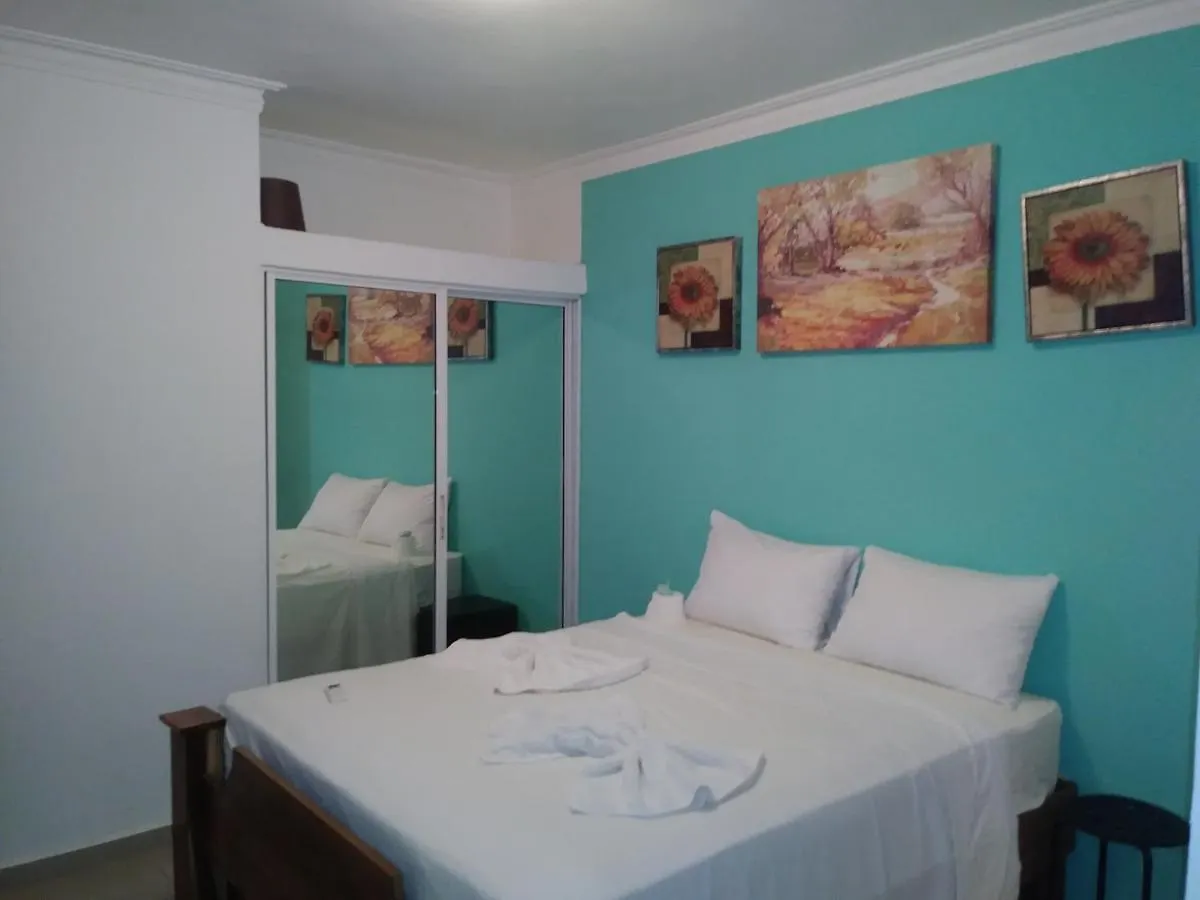 Mel Home Stay Bavaro Beach, Share Apartmentの連絡先